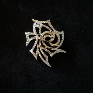 Sarah Coventry Silver Swirling Filigree Brooch